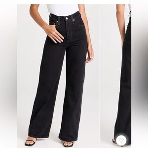 Levi's Women's Black ribcage Straight Jeans